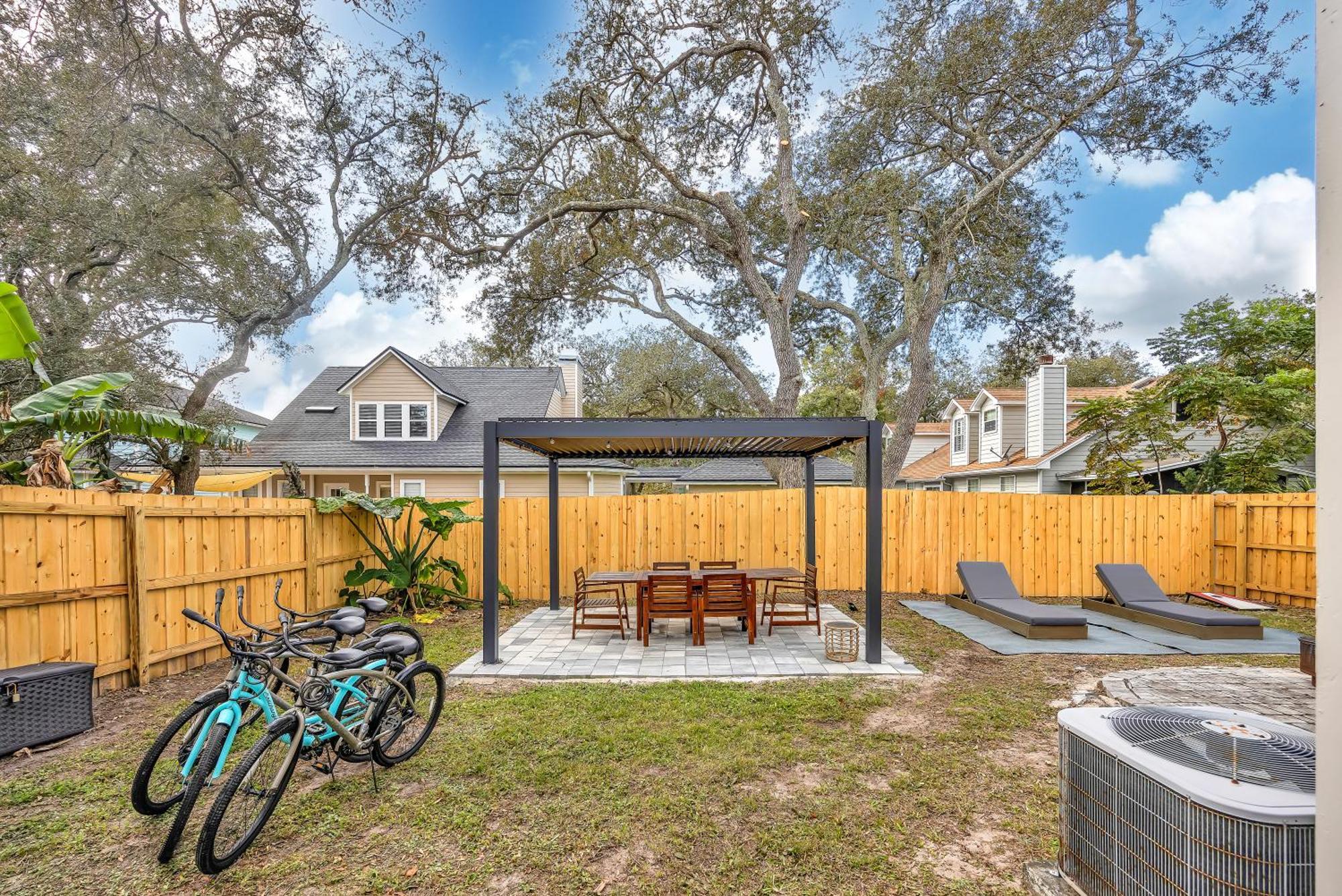 {Hidden Gem} Beach Home Blocks From Ocean +6 Bikes Jacksonville Beach Buitenkant foto