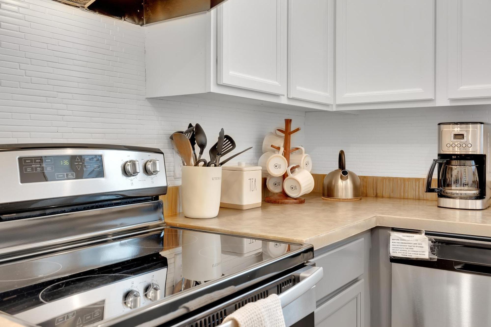 {Hidden Gem} Beach Home Blocks From Ocean +6 Bikes Jacksonville Beach Buitenkant foto